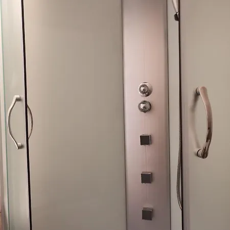 Hostel в центре ужгорода скала