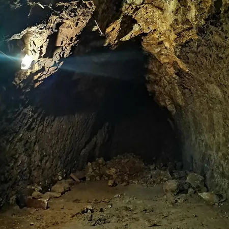 Hostel в центре ужгорода скала *