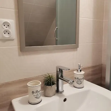 Hostel в центре ужгорода скала