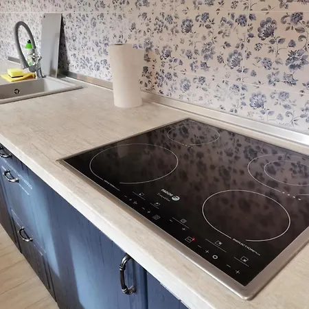 в центре ужгорода скала *